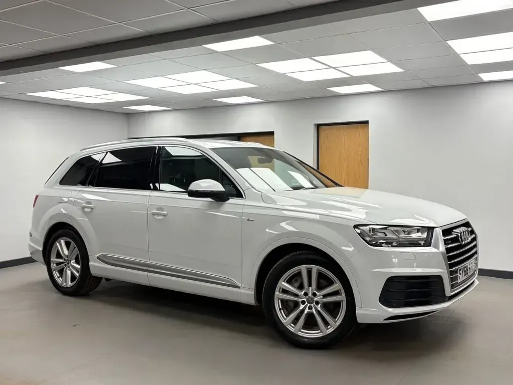Used Audi Q7 S-Line 231 HP (169 kW) 2018 White SUV