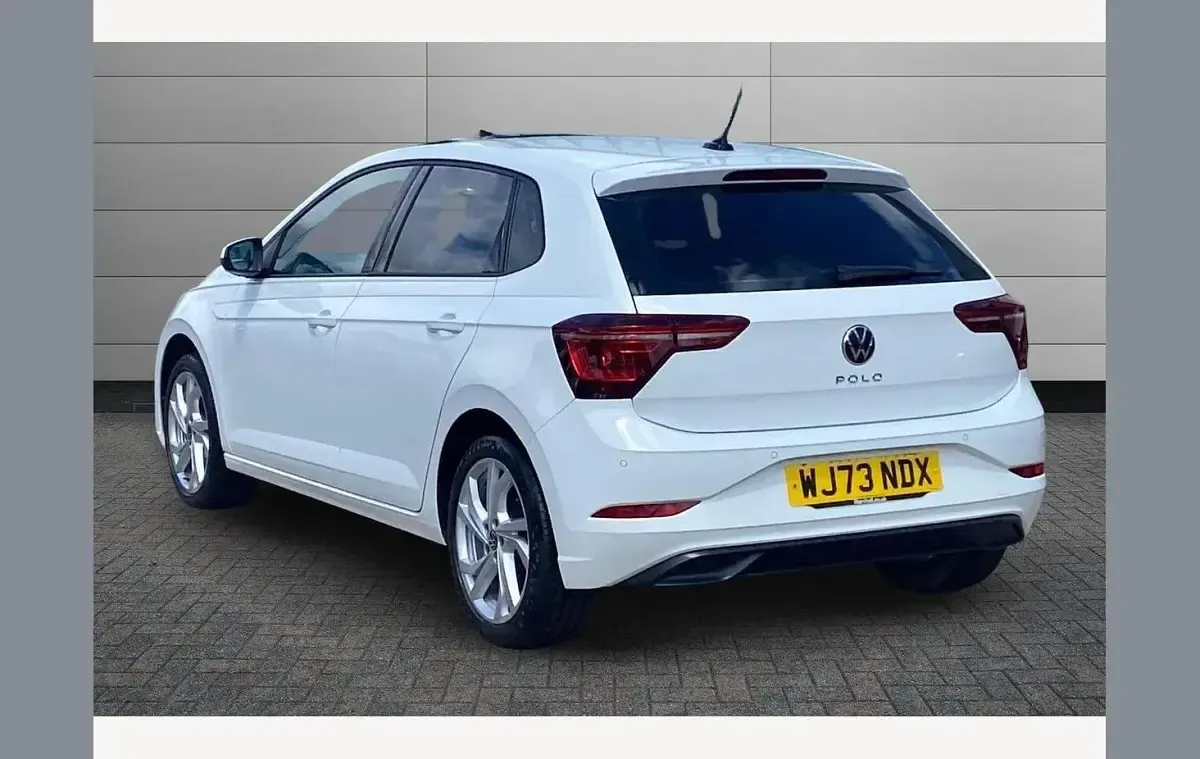Used VW Polo Style 95 HP (69 kW) 2023 White Hatchback