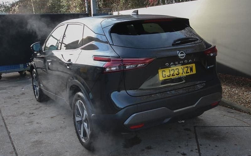 Used Nissan Qashqai N-Connecta 190 HP (139 kW) 2023 Black SUV