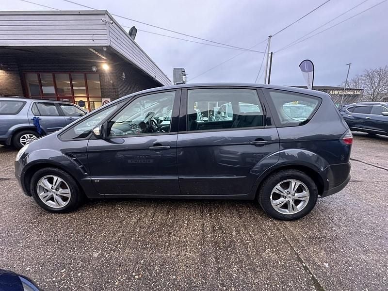 Used Ford S-MAX Zetec 140 HP (102 kW) 2008 Grey MPV