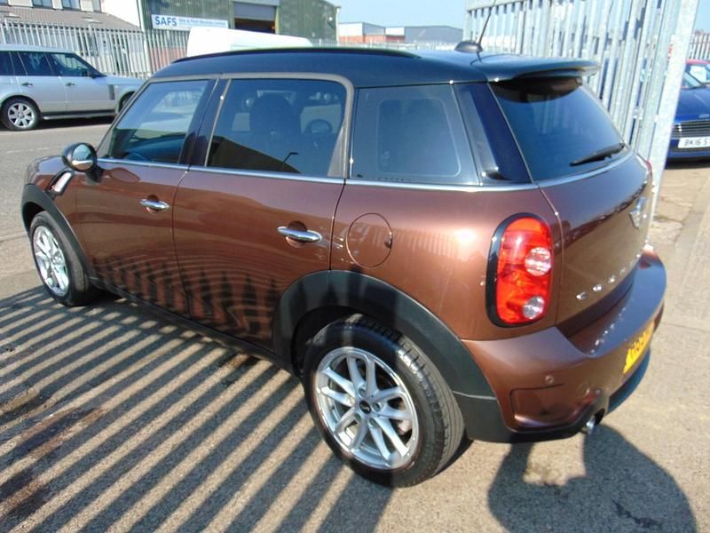 Usado Mini Cooper SD Countryman 143 CV (105 kW) 2015 Marrón SUV