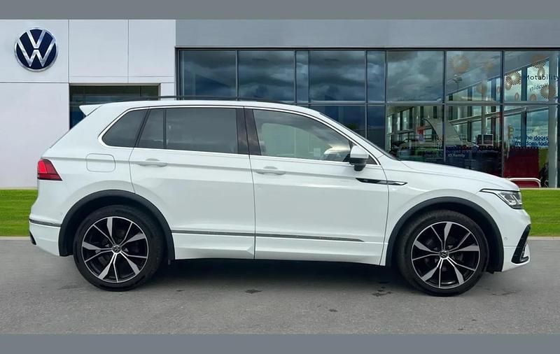 Used VW Tiguan R-line 150 HP (110 kW) 2023 White SUV