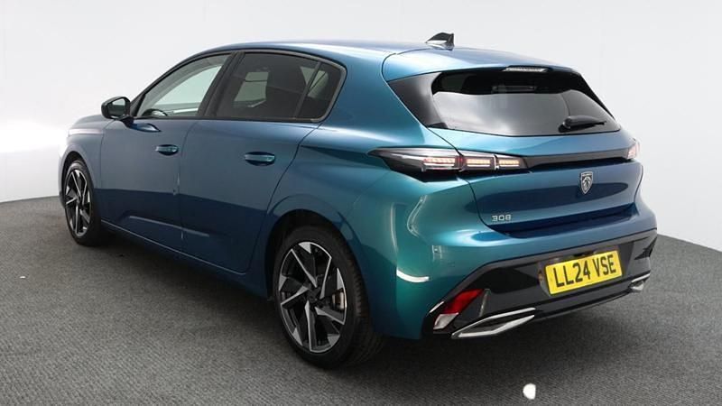 Used Peugeot 308 Allure 129 HP (94 kW) 2024 Obsession blue Hatchback