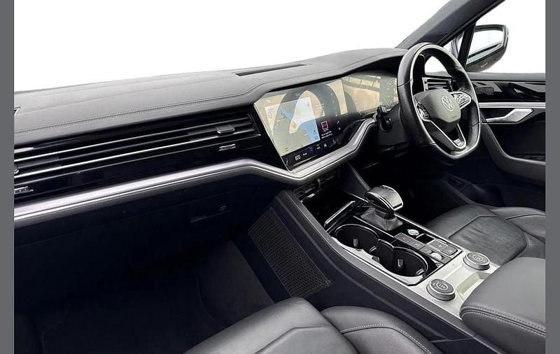 Used VW Touareg Black Edition 286 HP (210 kW) 2021 Silver SUV