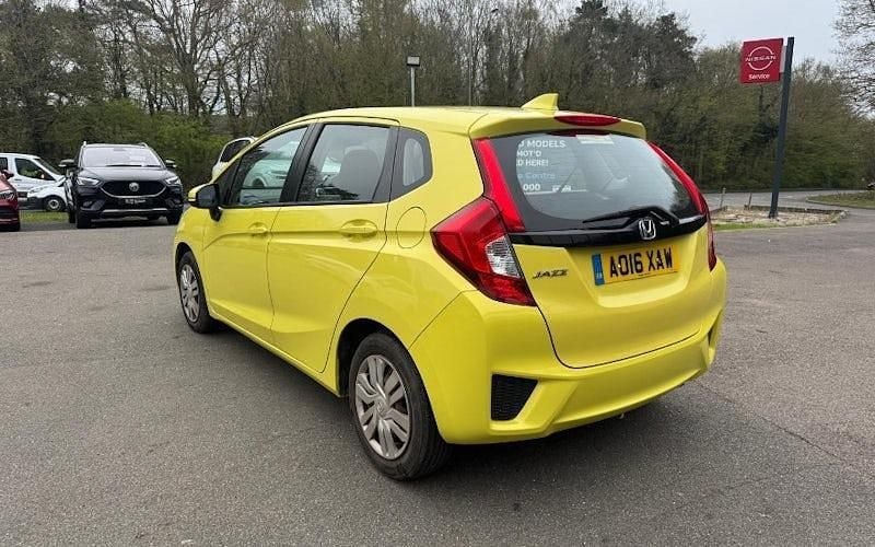 Used Honda Jazz S 102 HP (75 kW) 2017 Hatchback