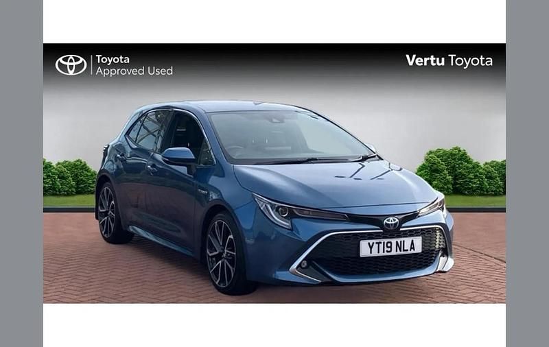 Used Toyota Corolla 184 HP (135 kW) 2019 Denim blue Hatchback