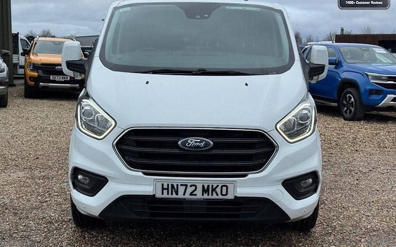 Used Ford Transit Custom Limited 170 HP (125 kW) 2022 White Van