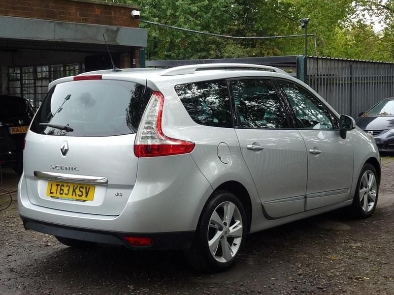 Used Renault Grand Scénic III Dynamique 2013 Silver metallic MPV