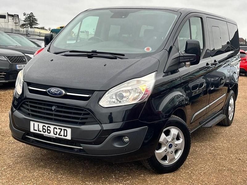 Used Ford Tourneo Custom Titanium 168 HP (123 kW) 2017 Black Van