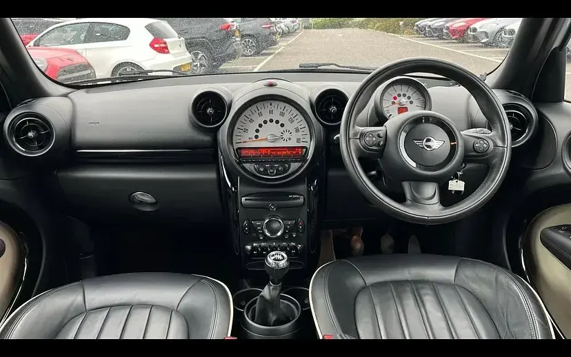 Used Mini Cooper Countryman Chili 122 HP (89 kW) 2014 Light white SUV