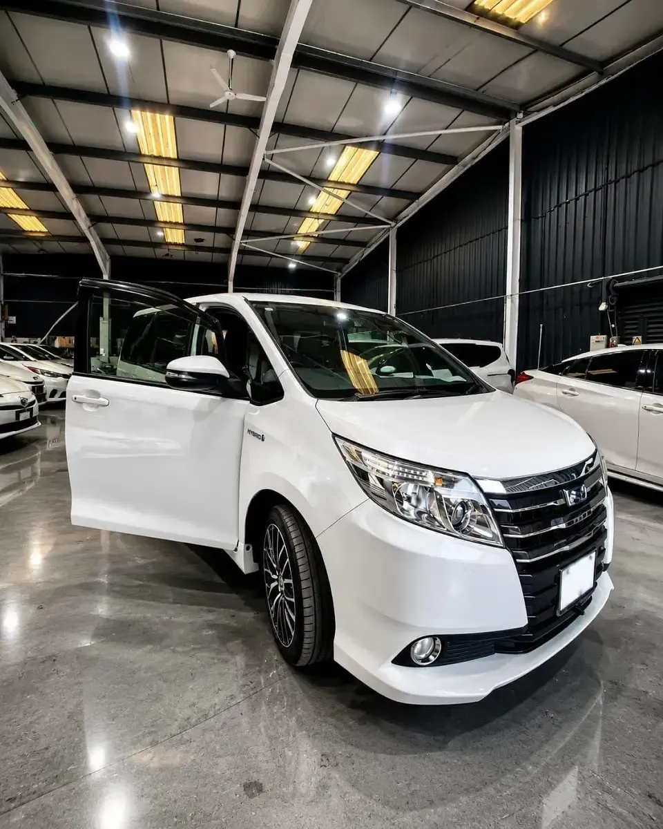 Used Toyota Noah 2026 White