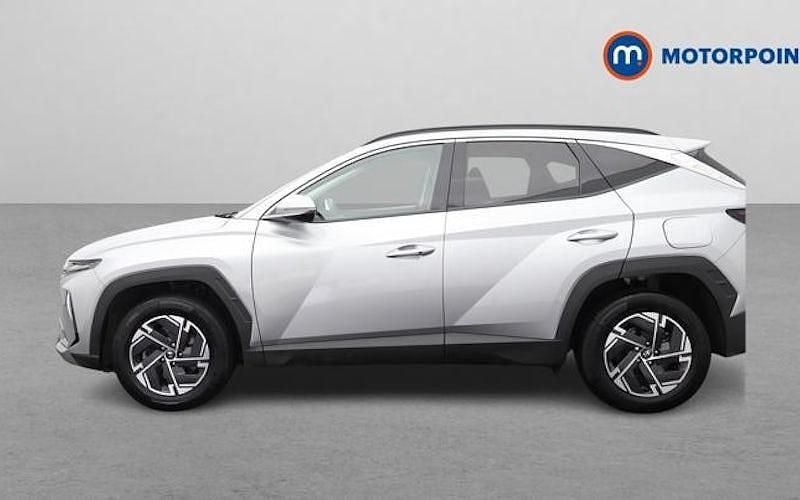 Used Hyundai Tucson Advanced 160 HP (117 kW) 2025 Silver SUV
