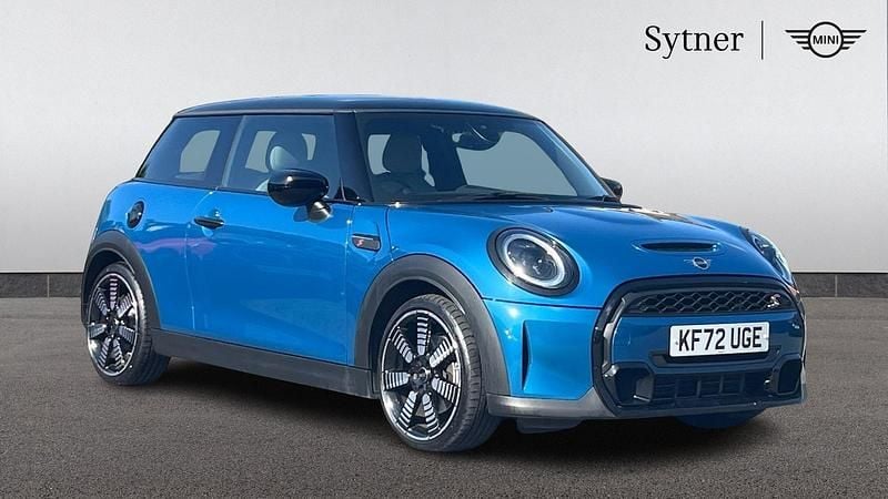Blue Used 2023 Mini Cooper S Exclusive Hatchback | £21,250 (Good price) - Image 1/4