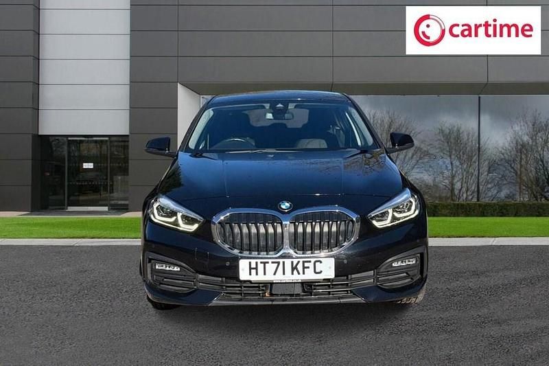 Used BMW 118 Comfort Edition 136 HP (100 kW) 2022 Black Hatchback