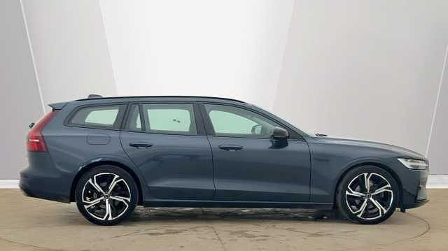 Used Volvo V60 Plus 194 HP (142 kW) 2025 Estate