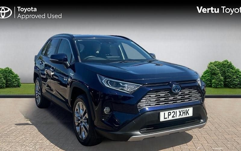 Used 2024 Toyota RAV4 Hybrid SUV | £27,820 (Super price) - Image 1/4
