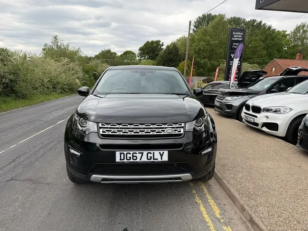 Used Land Rover Discovery Sport HSE 180 HP (132 kW) 2016 Black SUV
