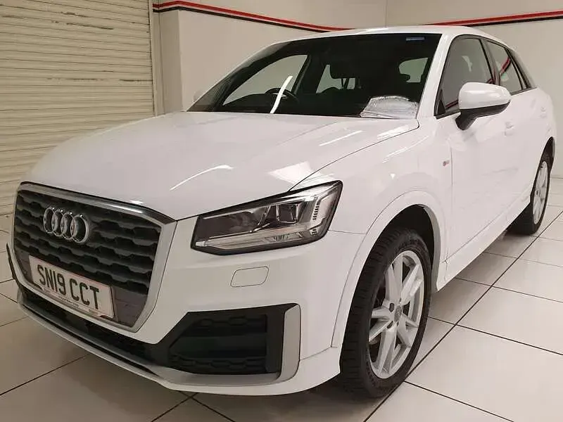 Used Audi Q2 S-Line 150 HP (110 kW) 2019 White SUV