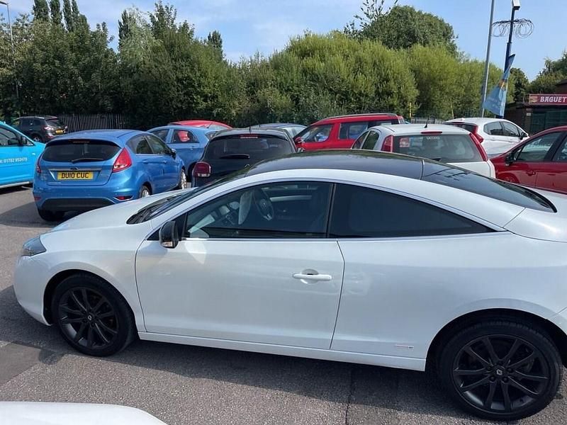 White Used 2011 Renault Laguna Coupé Coupe | £3,299 - Image 1/4