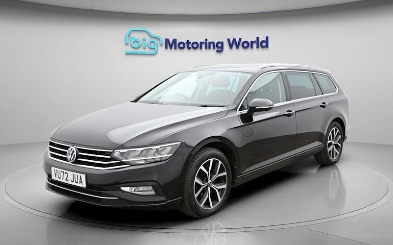 Used VW Passat SEL 150 HP (110 kW) 2022 Black Estate