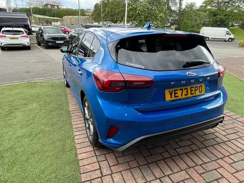 Used Ford Focus ST-Line 2023 Desert island blue Hatchback