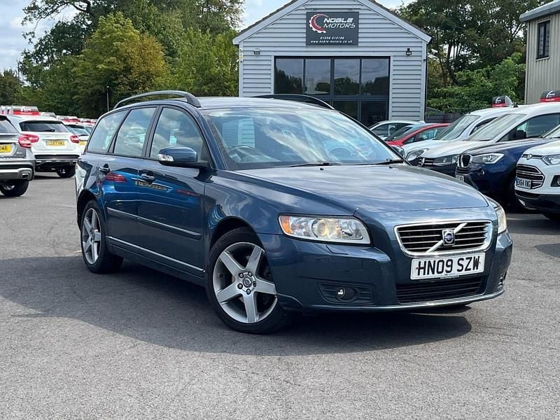Blue Used 2009 Volvo V50 SE Estate | £2,490 (Fair price) - Image 1/1