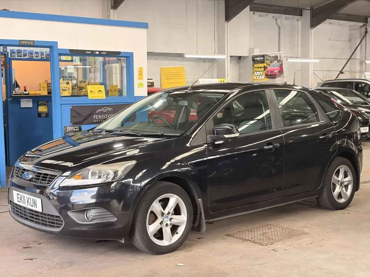 Used Ford Focus Zetec 2011 Black Hatchback