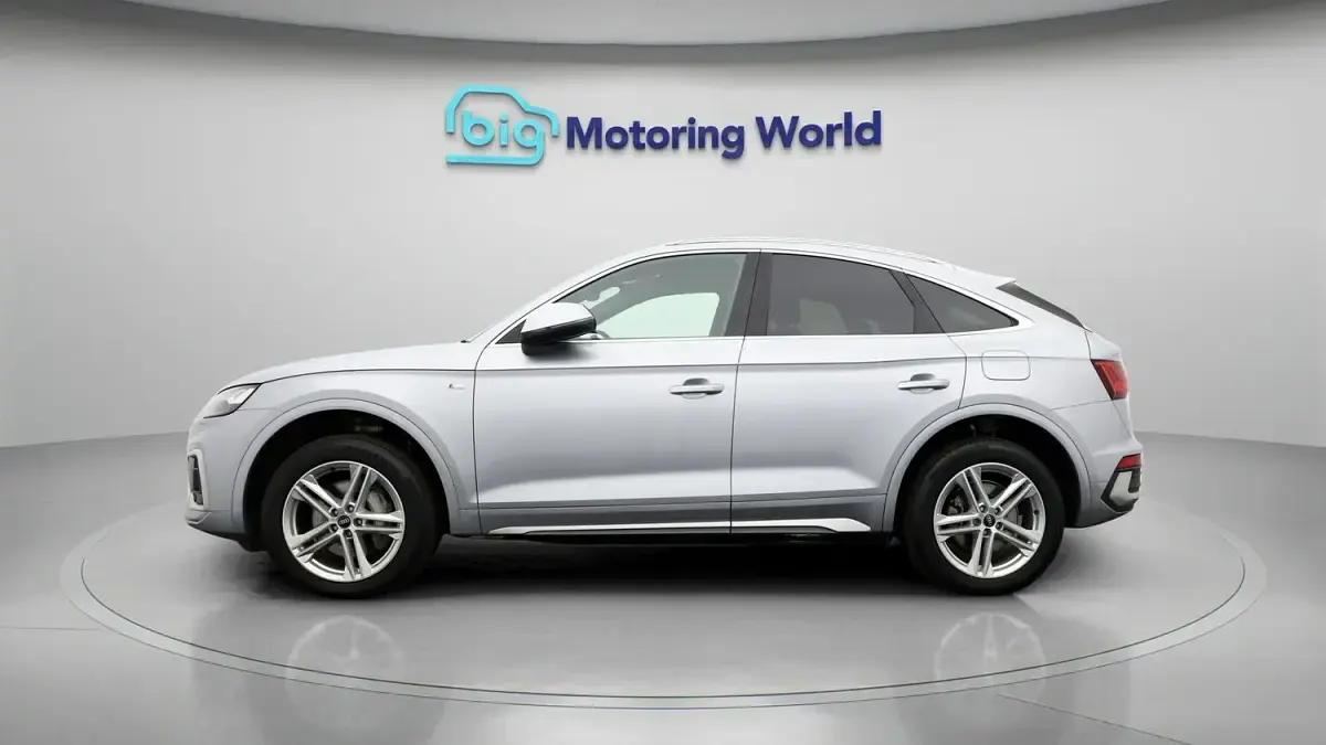Begagnad Audi Q5 Sportback S-Line 295 HK (216 kW) 2021 Silver SUV
