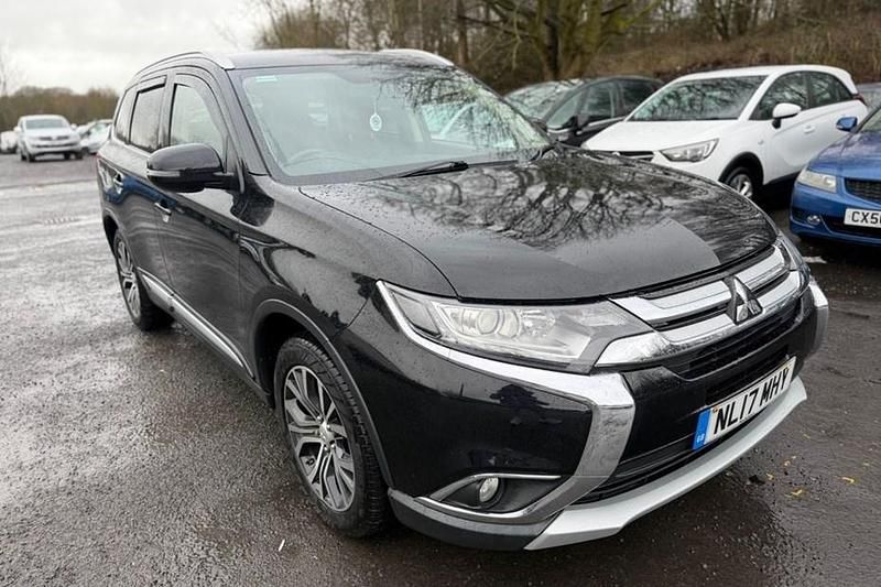Used Mitsubishi Outlander 2017 Black SUV