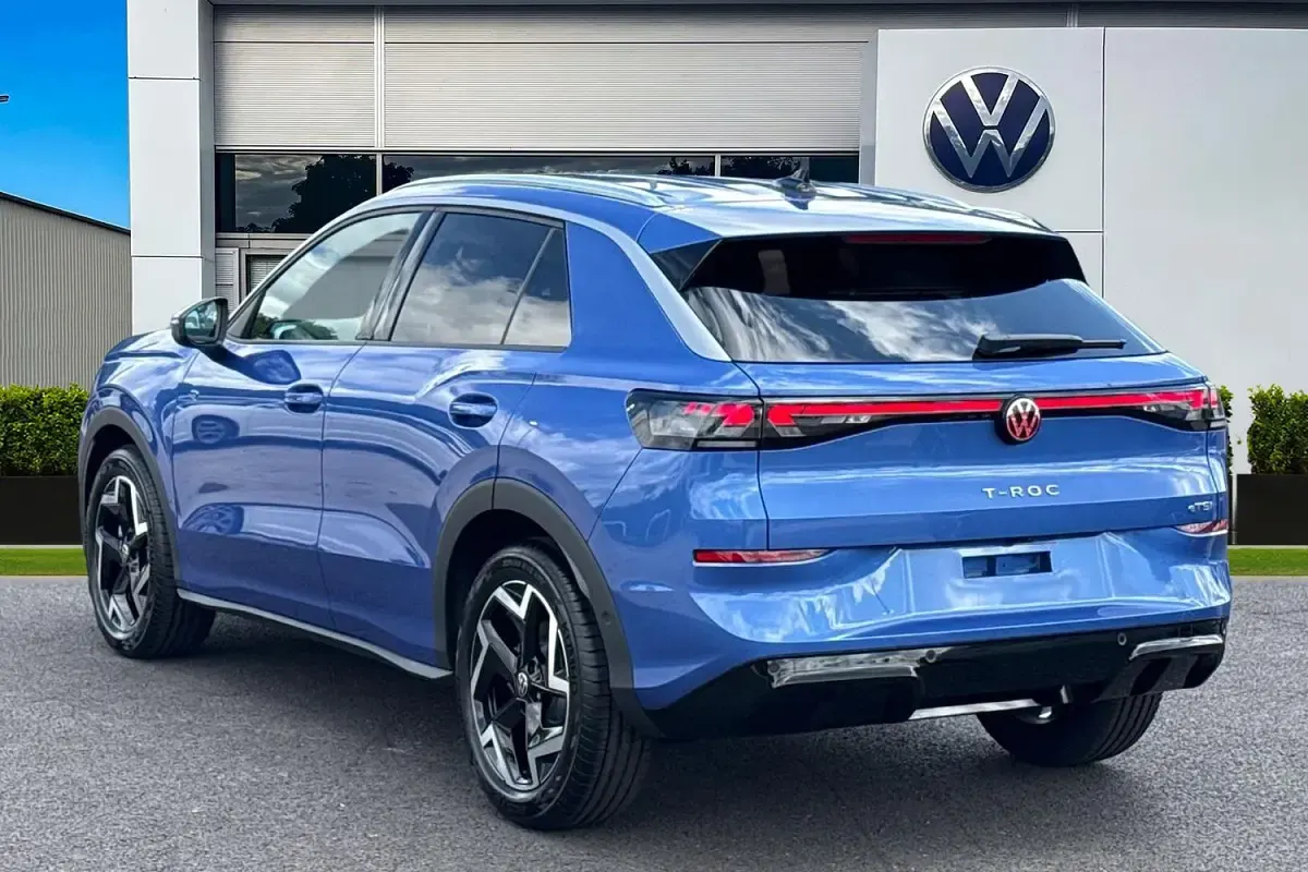 New VW T-Roc R-line 2026 Blue SUV