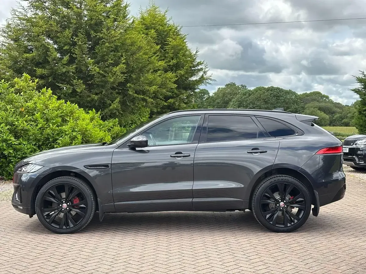 Used Jaguar F-Pace S 300 HP (220 kW) 2019 Grey SUV