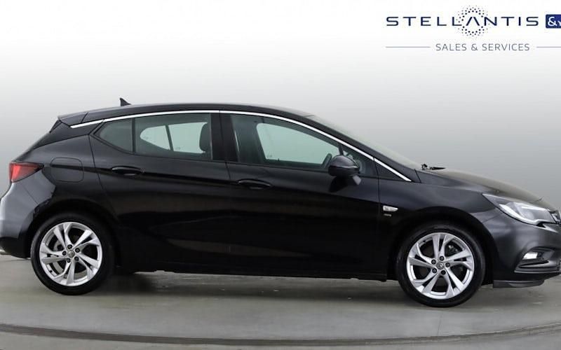 Used Vauxhall Astra SRi 200 HP (147 kW) 2019 Hatchback
