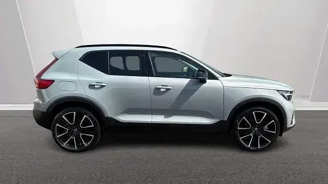 Used Volvo XC40 Ultra 161 HP (118 kW) 2026 SUV
