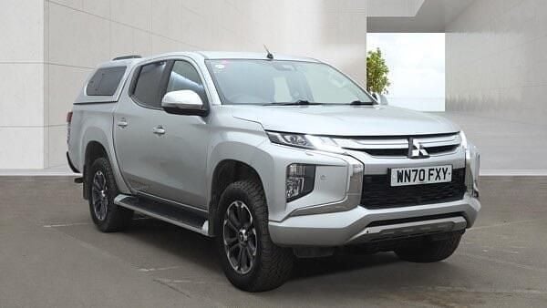 Used Mitsubishi L200 150 HP (110 kW) 2020 Silver Pickup