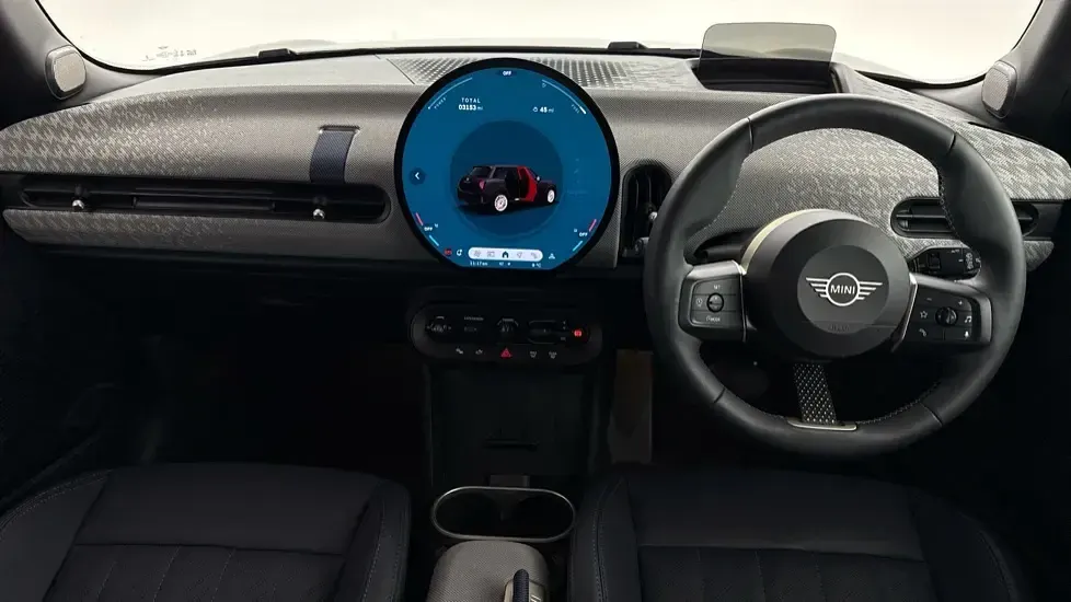 Usado Mini Cooper Hatch 113 kW (154 CV) 2025 Negro Utilitario