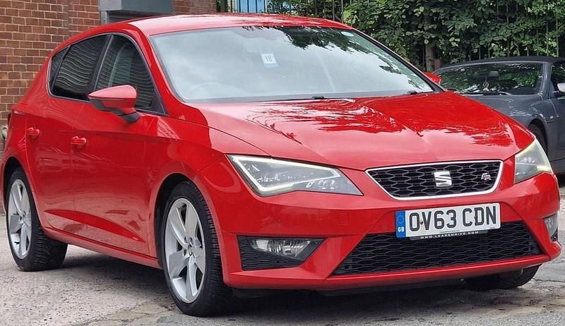 Red Used 2013 Seat Leon FR Hatchback | £5,950 (Fair price) - Image 1/4
