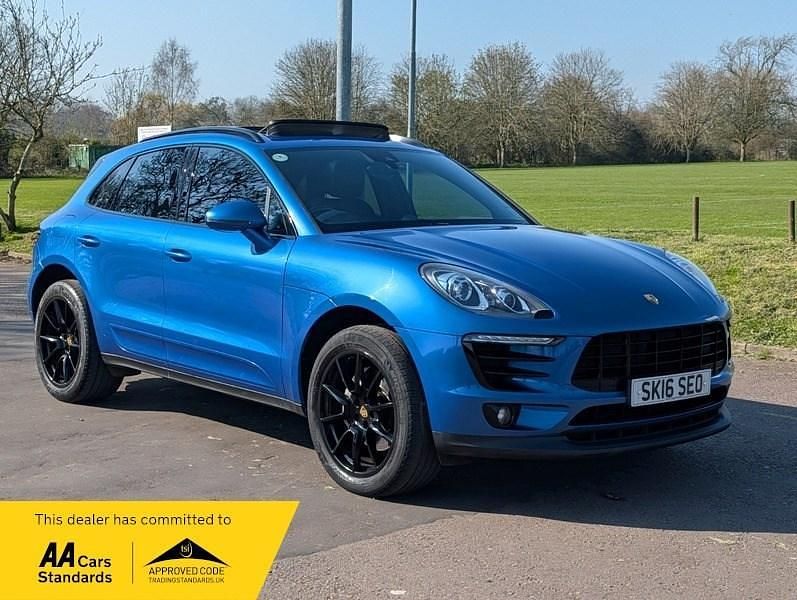 Used Porsche Macan 258 HP (189 kW) 2016 Blue SUV
