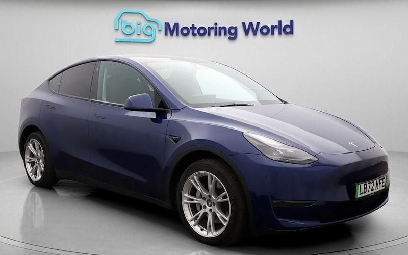 Used 2025 Tesla Model Y Long Range AWD SUV | £23,300 (Super price) - Image 1/4