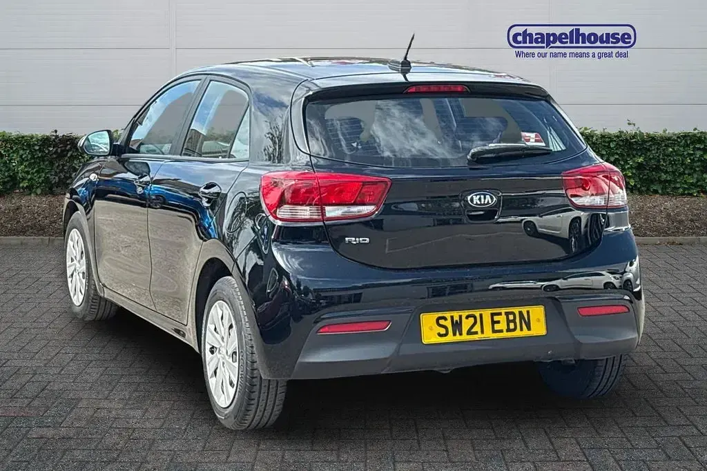 Used Kia Rio 2021 Black Hatchback