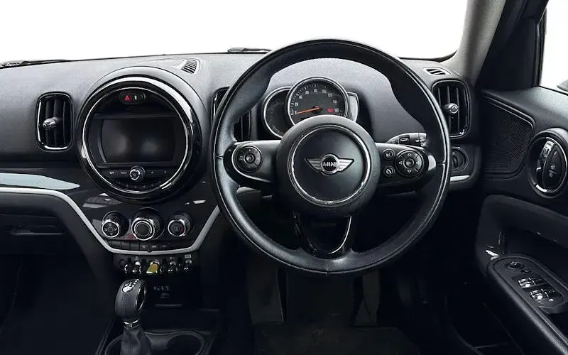 Used Mini Cooper S Countryman 224 HP (164 kW) 2017 Black SUV