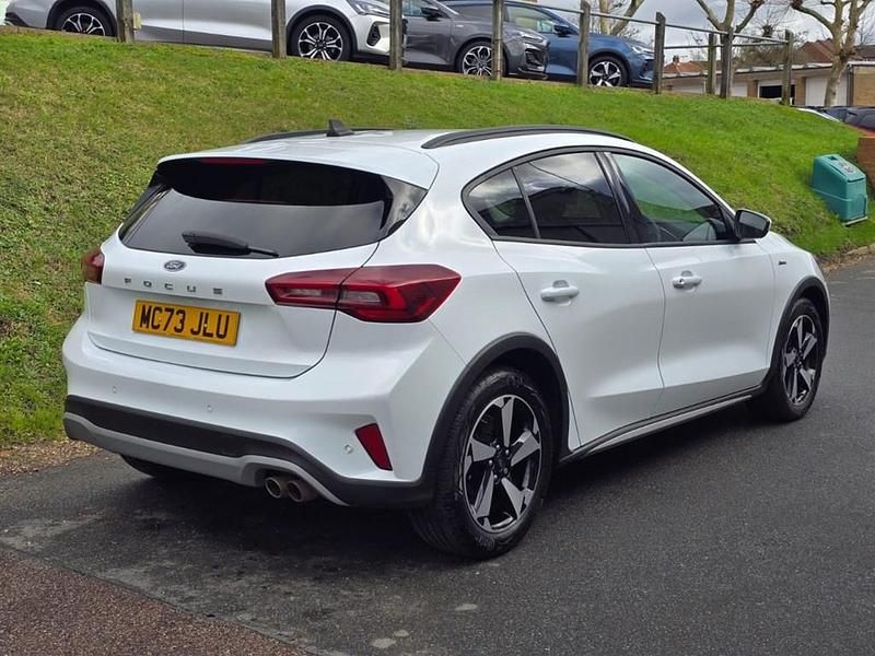Used Ford Focus Active 2024 White Hatchback