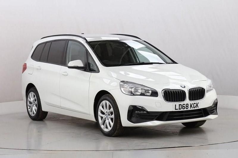 Used BMW 218 2018 White MPV