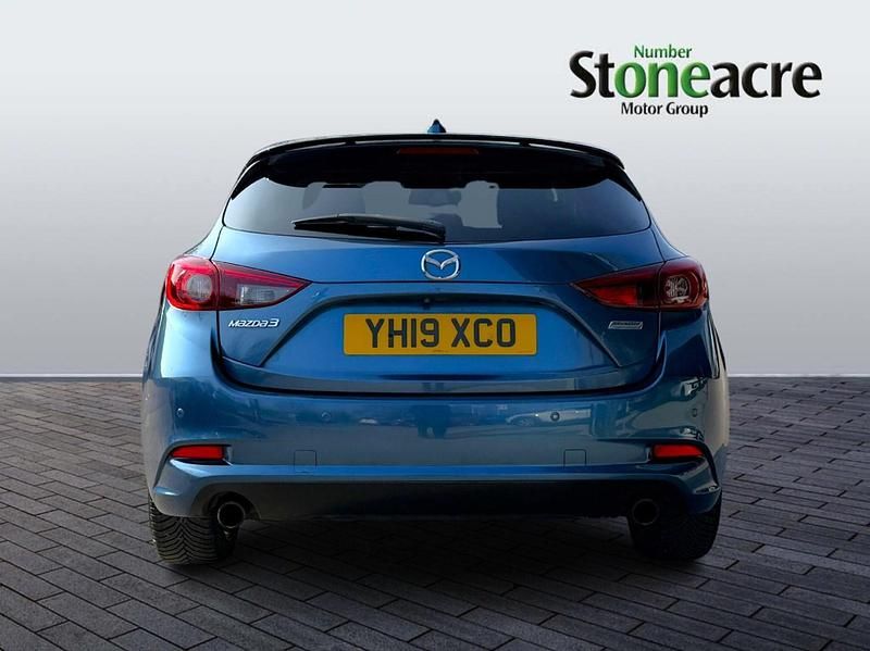 Used Mazda 3 Inclusive 121 HP (88 kW) 2019 Blue Hatchback