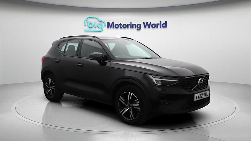 Used 2022 Volvo XC40 Plus SUV | £26,100 (Fair price) - Image 1/4