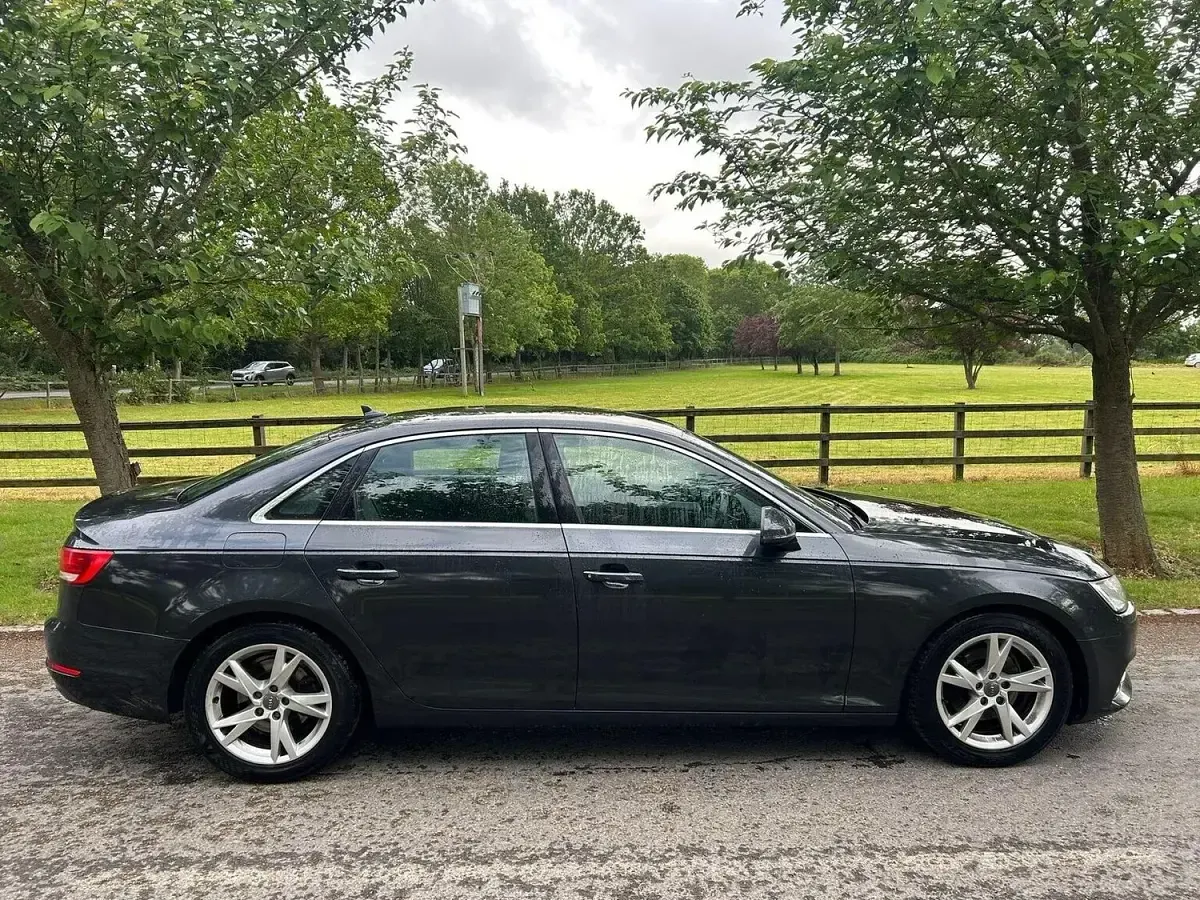 Used Audi A4 Comfort 2018 Grey Sedan