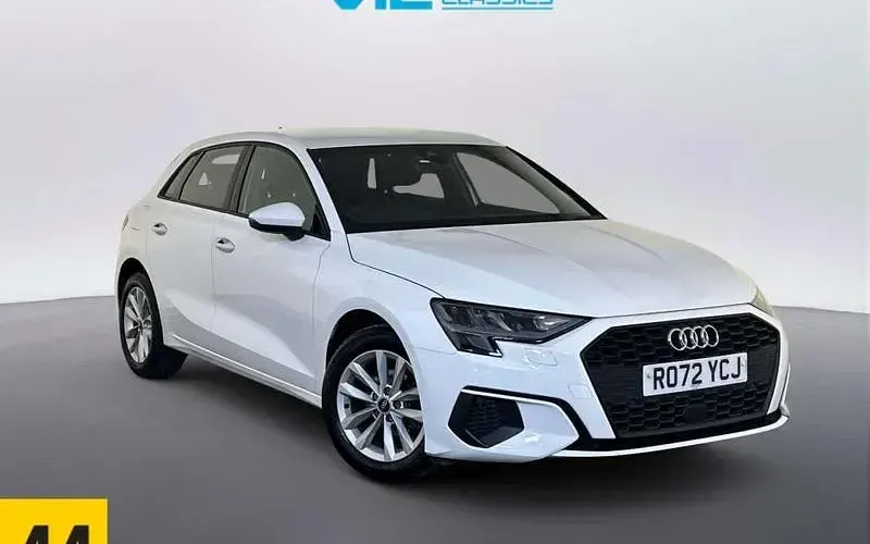 Usado Audi A3 Sportback 110 HP (80 kW) 2023 Citadino
