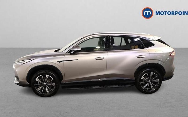 Usado MG HS Trophy 299 CV (219 kW) 2025 Plateado SUV