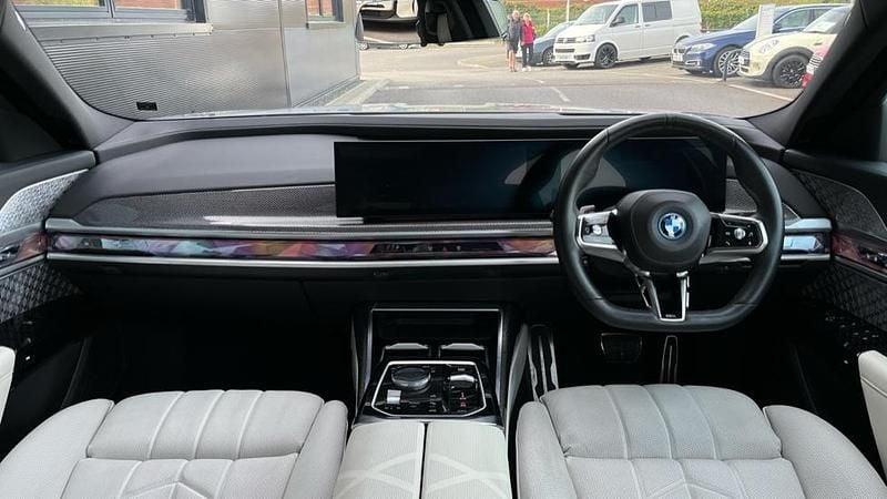Used BMW i7 M Sport 400 kW (544 HP) 2024 Grey Sedan