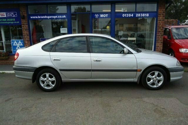 Used Toyota Avensis 2002 Hatchback