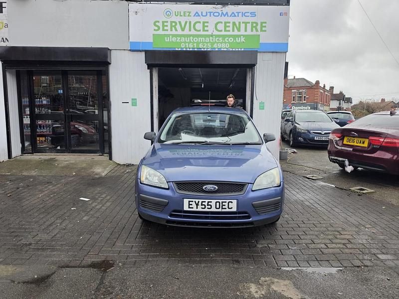 Used Ford Focus 100 HP (73 kW) 2005 Blue Hatchback